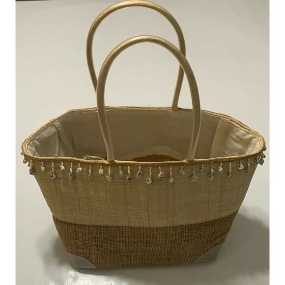 Blooming Boutique Tote Basket Seashore Shell Beaded Womens Handbag Tan - Picture 2 of 8